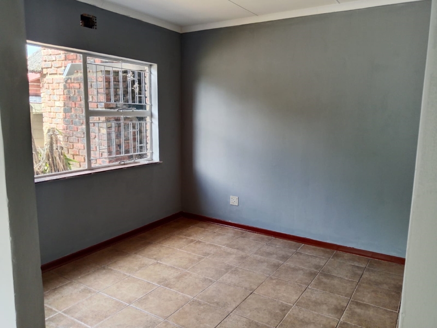 To Let 3 Bedroom Property for Rent in Riebeeckstad Free State